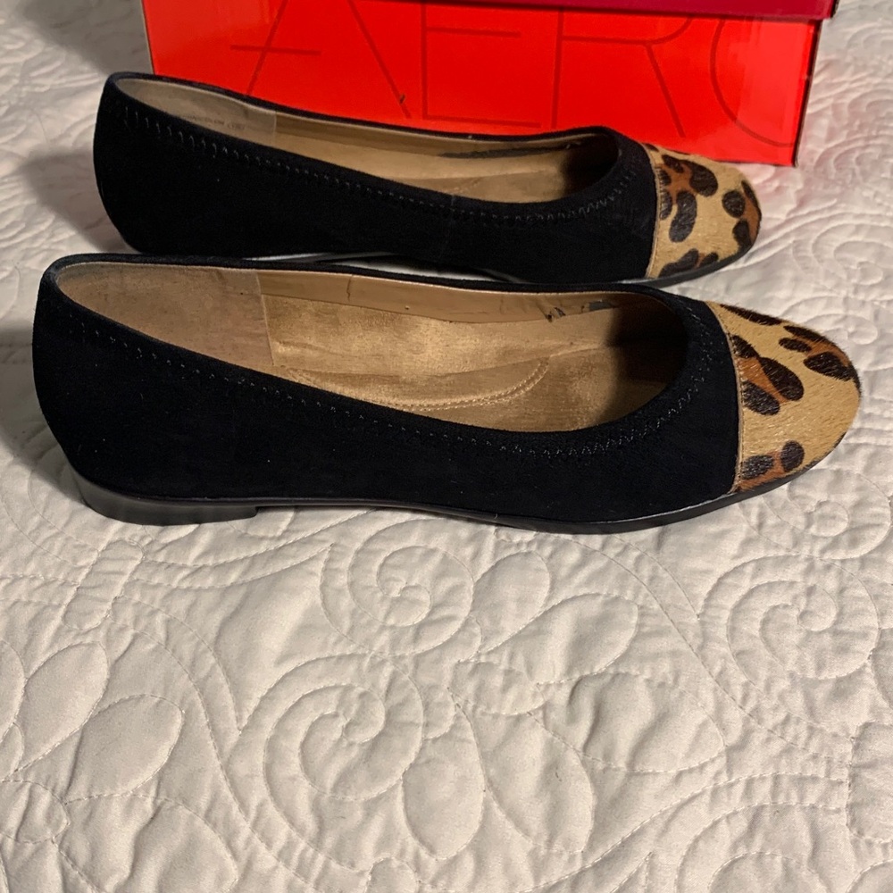 Aerosoles Black Suede Ballet Flats with Leopard Toe Accent NEW - Picture 4 of 11